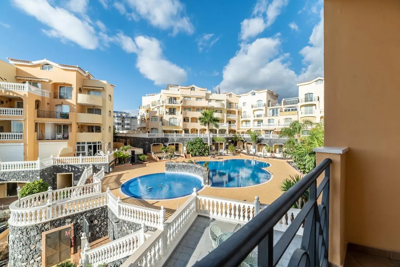 Tropical Holiday Apartment Los Cristianos